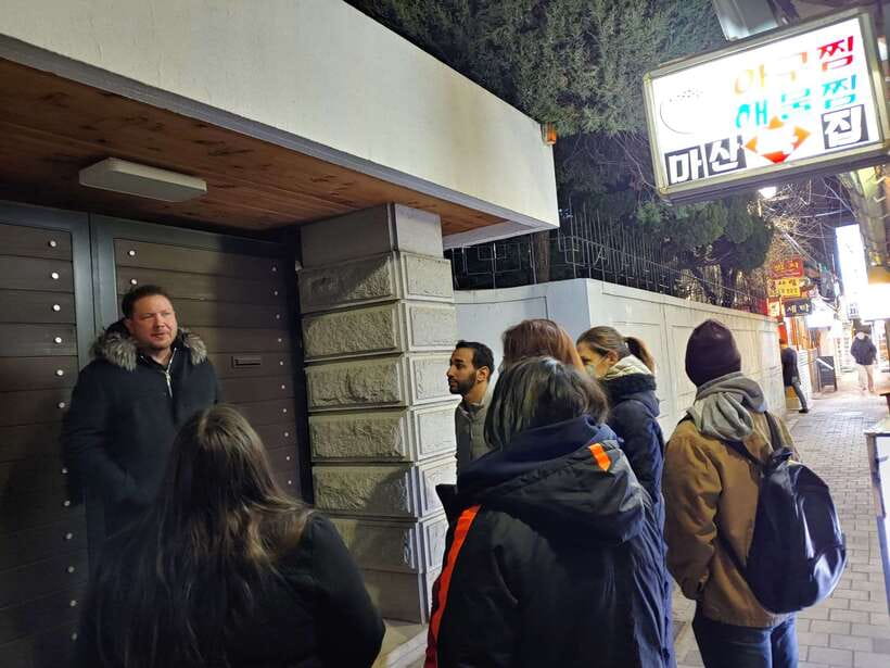 Seoul: Dark Side of the City and Ghost Stories Walking Tour - The 90-minute route or the 2.5-hour extension?