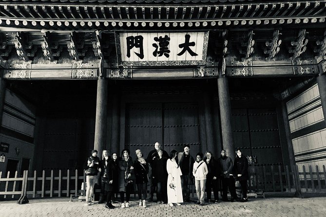 Seoul: Evening Dark History, Folklore & Ghost Story Walking Tour - Why this Seoul night walk feels different