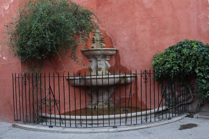 Seville Evening Historical Tour with Haunted History - Plaza de Alfalfa and the mix of fact and legend