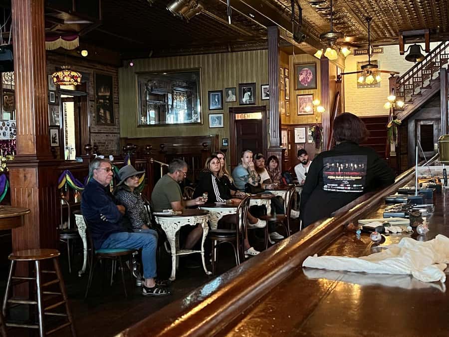 Seville Haunted Luncheon or Dinner and Ghost Tour - The historical stories add more than spooky atmosphere