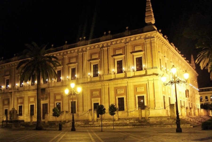 Seville: Paranormal Walking Tour in Spanish - Who will enjoy this tour most
