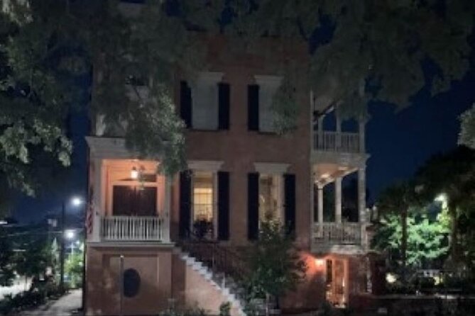 Shadows of Midnight Ultimate Late Night Savannah Ghost Tour - What the guides add to the experience
