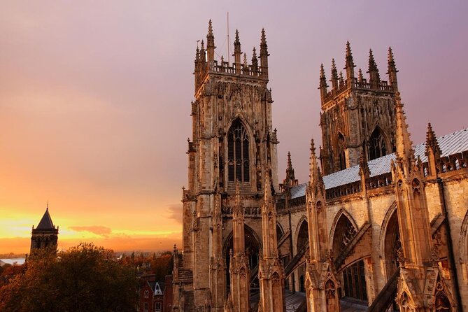Shadows of York: Ghost Walk and Horrible History. - Key points before you book