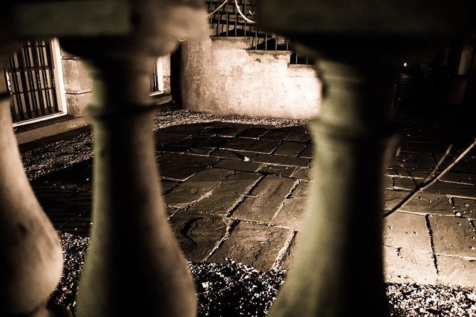 Sinister Sins & Shadows: A Savannah Ghost Tour - What this Savannah ghost walk is really like