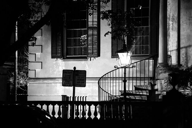 Sinister Sins & Shadows: A Savannah Ghost Tour - A building on York Street brings burial-ground lore
