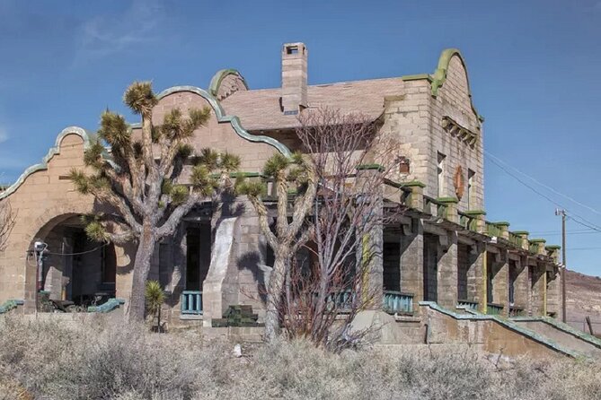 Small Group Death Valley,Rhyolite Ghost Town Day Tour from Vegas - Rhyolite Ghost Town gives the morning a human story