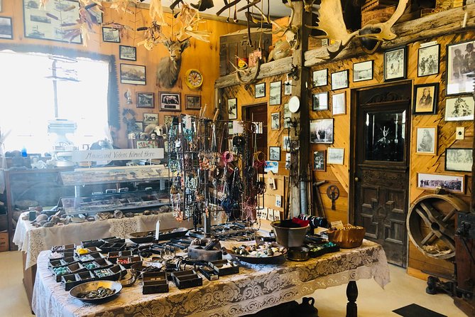 Small Group Ghost Town Gold Mine Tour with Hoover Dam Photo Stop - Is $279 a fair price?