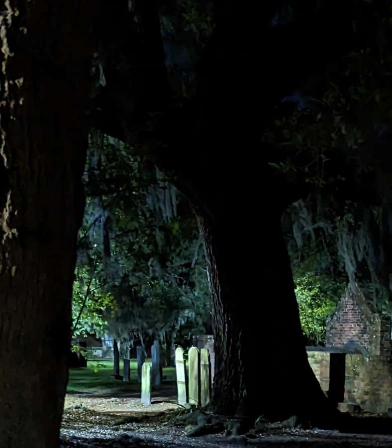 Spirit Xperience: Paranormal Walking Ghost Tour in Savannah - Why This Savannah Ghost Tour Feels Different