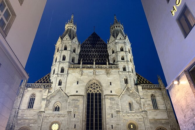 Spooky Vienna Ghost Tour in English - Ghost stories, murder tales, or horror history?
