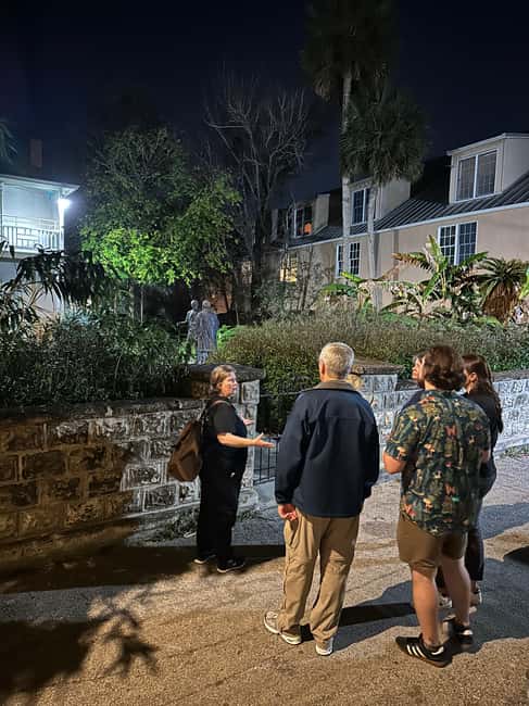 St. Augustine: Dead Walk Ghost Tour - Investigating the haunted Dixie House