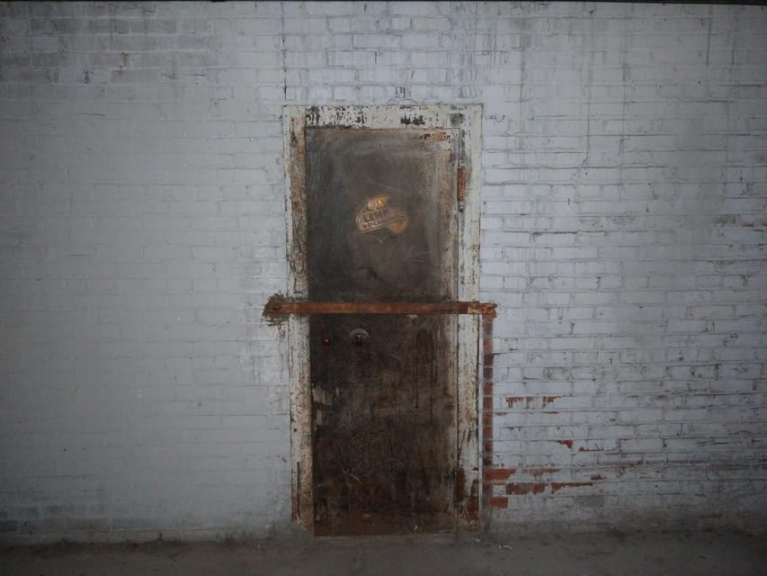 St. Louis: Lemp Haunted Neighborhood Ghost Tour - The final metaphysical shop stop