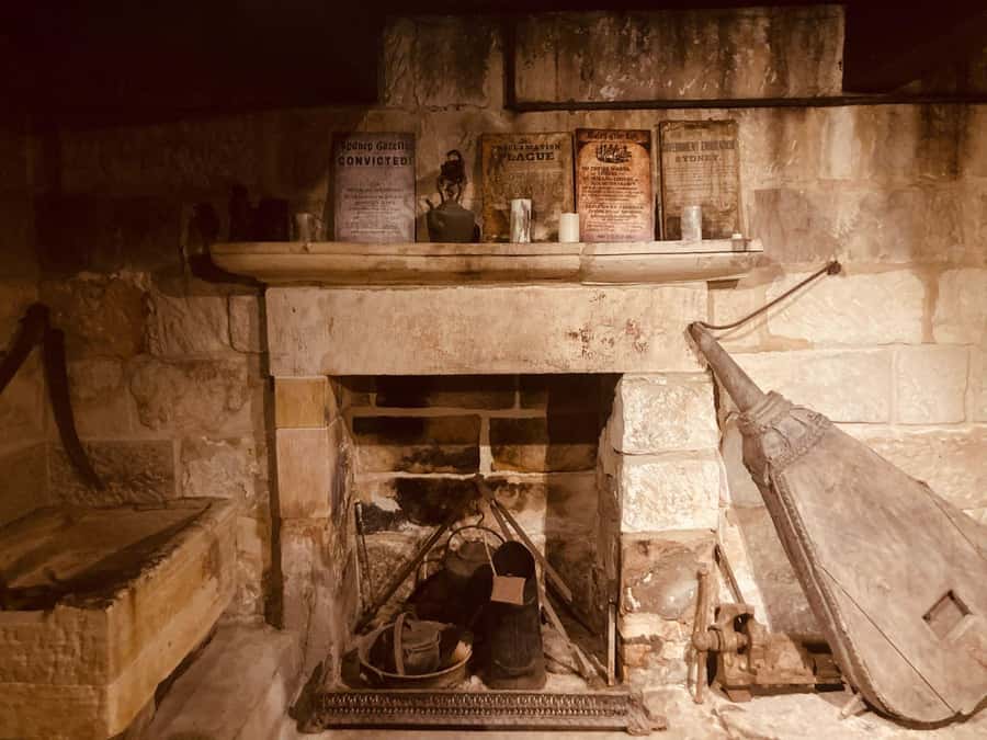 SYDNEY : Ghosts, Grog & The Rocks: Haunted Pubs &Cellar Tour - What makes this Sydney ghost walk worth considering