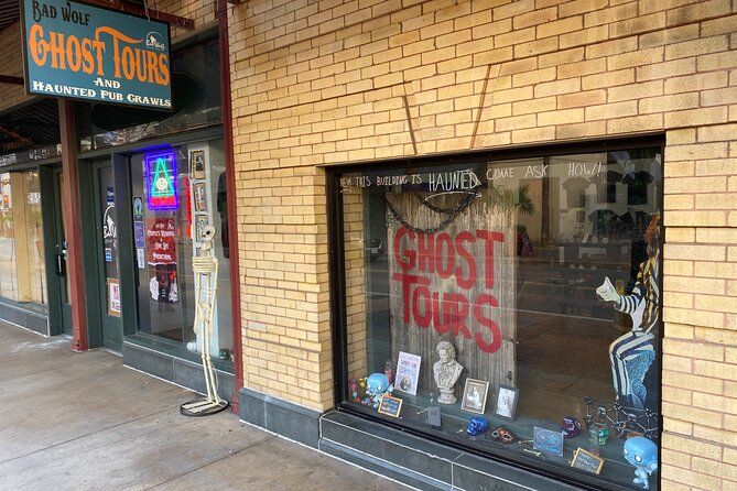 Texas’ Oldest Haunted Pub Crawl Shared Walking Tour - A guide-led night, not a self-guided bar crawl