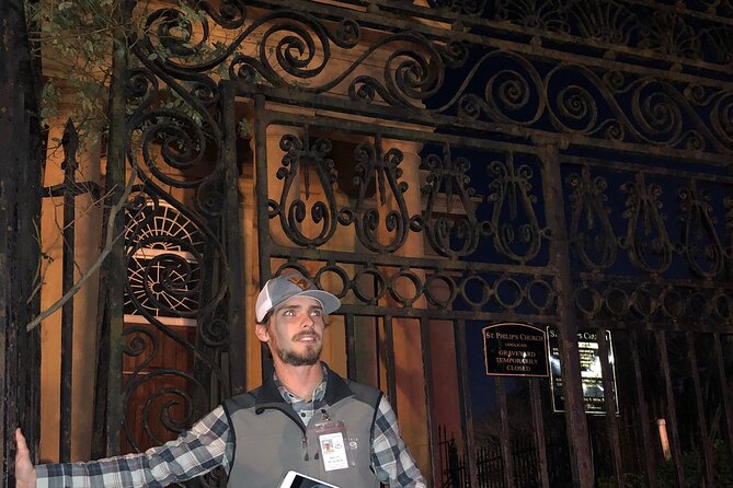 The Charleston Boo Hag and Brews Ghost and Bar Tour - Philadelphia Alley: a close look at Charleston’s darker past