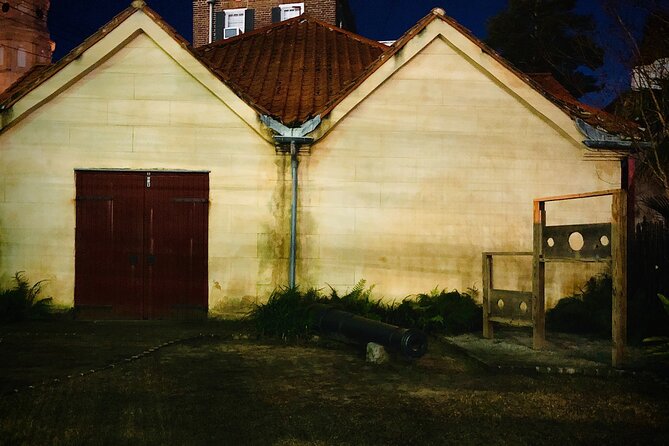 The Charleston Boo Hag and Brews Ghost and Bar Tour - The Old Exchange and Provost Dungeon