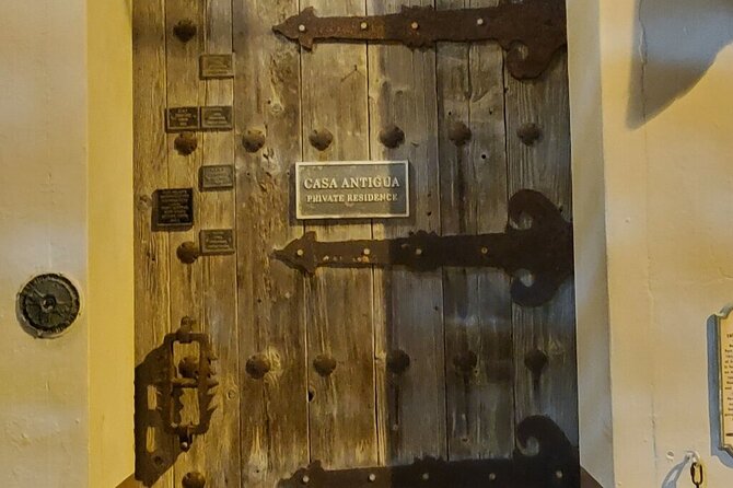 The Dark Side of Key West Ghost Tour - 322 Duval Street and the Oldest House story