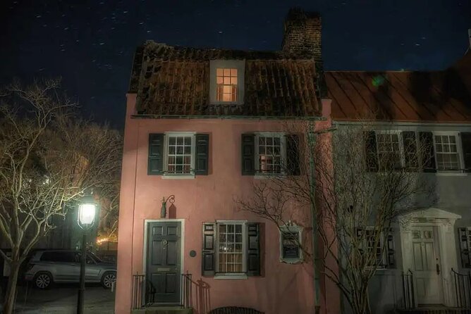 The Death and Depravity Ghost Tour in Charleston - The Unitarian Church and Revolutionary War spirits