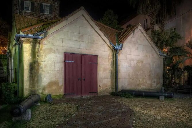 The Death and Depravity Ghost Tour in Charleston - The guide can make or break the night