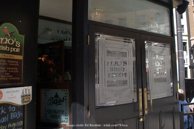 The Ghosts of Milwaukee & the Haunted Third Ward: Private Tour - The Irish Pub and the Lady of the Pub