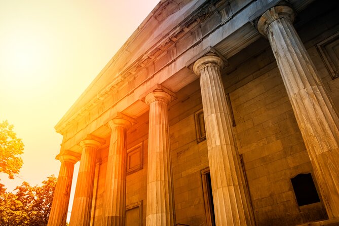 The Ghosts of Philadelphia Tour - A night walk through Philadelphia’s oldest streets