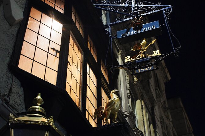The Haunted Pubs of Old London: Small Group Tour - Two Bartholomew Churches and the Hospital Courtyard