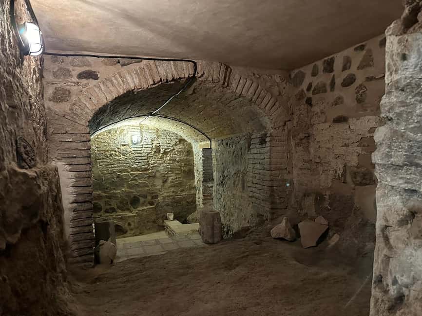 Toledo Ghost Tour: haunted houses and strange events - My verdict: book it for the stories, not the proof