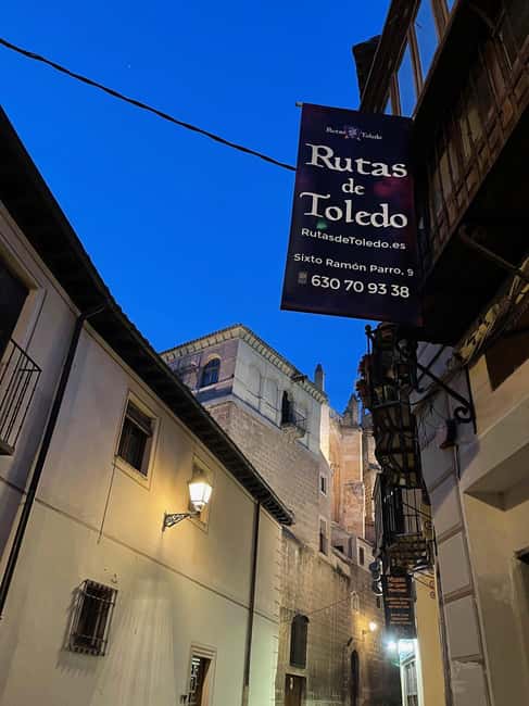 Toledo Ghost Tour: haunted houses and strange events - Meeting behind the Cathedral on Calle Sixto Ramón Parro