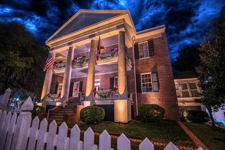 Treacherous Tallahassee Ghost Tours - Who should book this walking tour?