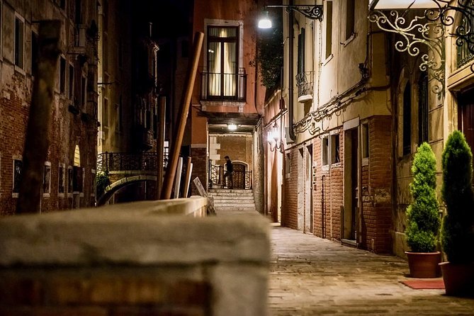 Venice Ghost & Legends Walking City Tour - Who should book this evening walk