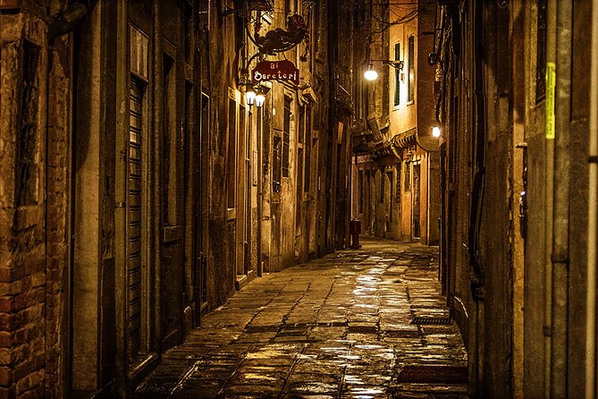 Venice Ghostly Legends Explore on Foot - Campo Santi Giovanni e Paolo and its quieter mood
