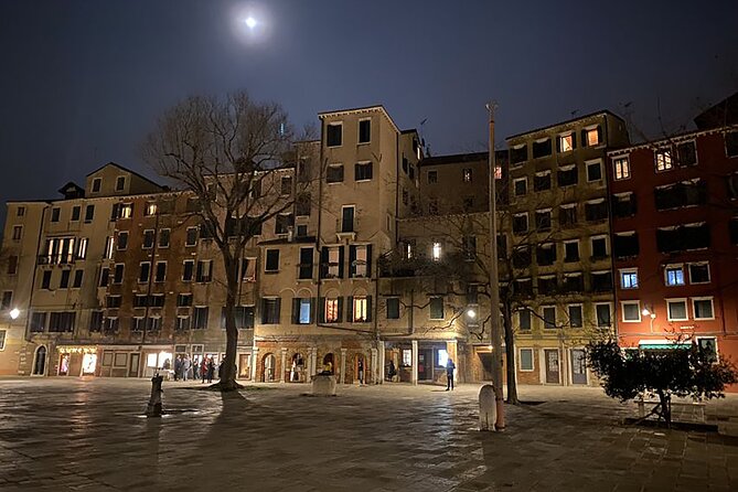 Venice Ghostly Legends Explore on Foot - Meeting near St. Mark’s Square at 7:30 pm