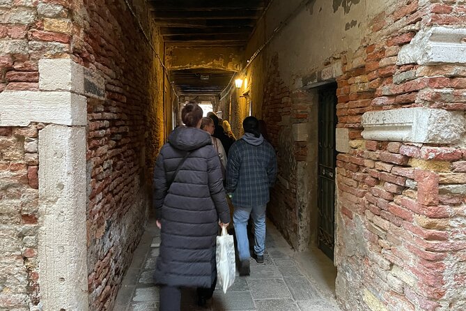 Venice: Ghosts & Murders - Mysterious Tales of San Marco Area - Quiet corners and lesser-known streets