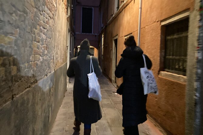 Venice: Ghosts & Murders - Mysterious Tales of San Marco Area - A guide-led experience, not a theatrical scare show