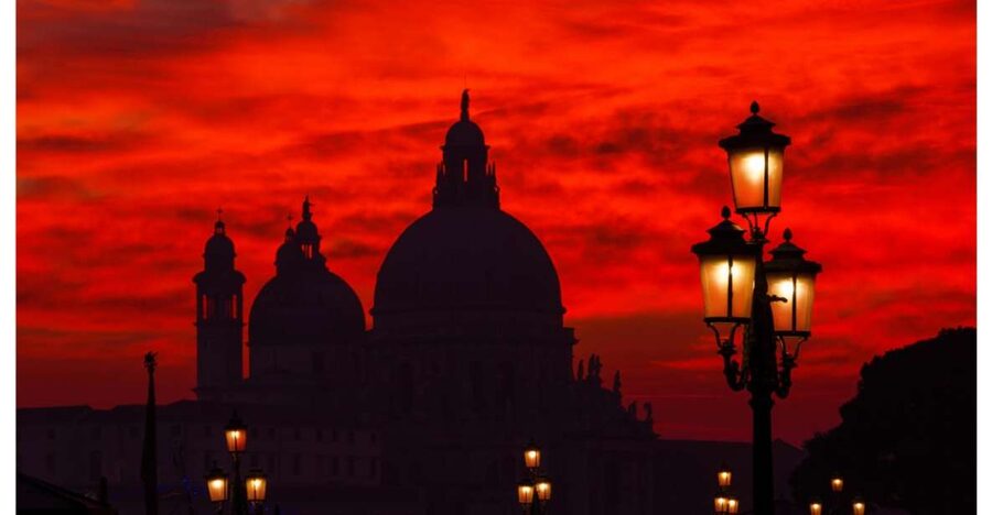Venice: Mysterious Tales of Ghosts and Murders - The tucked-away stop after the opening story