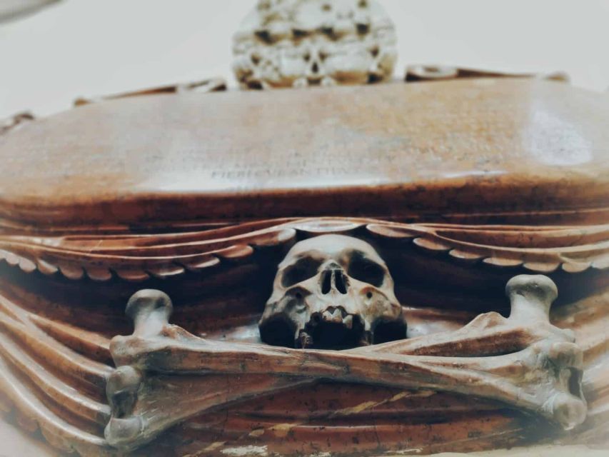 Vienna: German Guided Ghost Tour of Spooky Vienna - The mystery of the greatest mass murderer