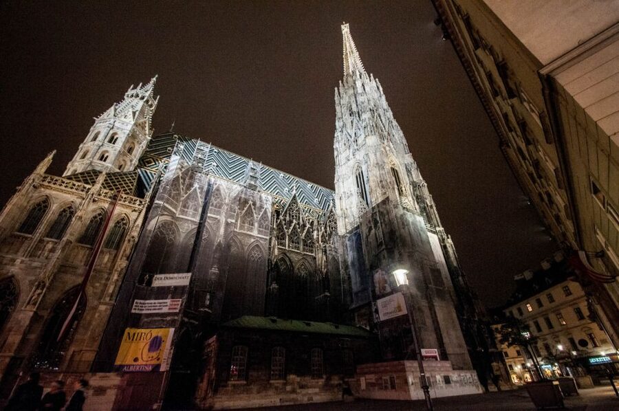 Vienna: Ghosts and Legends Guided Nighttime Walking Tour - Key points to know before you book