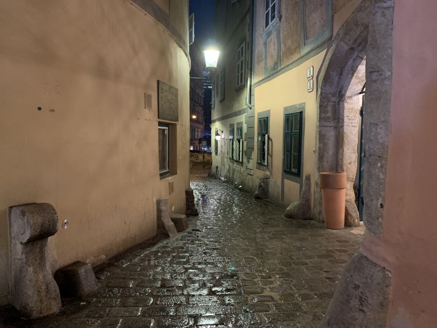 Vienna: Spooky Ghost Tour in English - Starting at Helmut Zilk Square beside a grim memorial