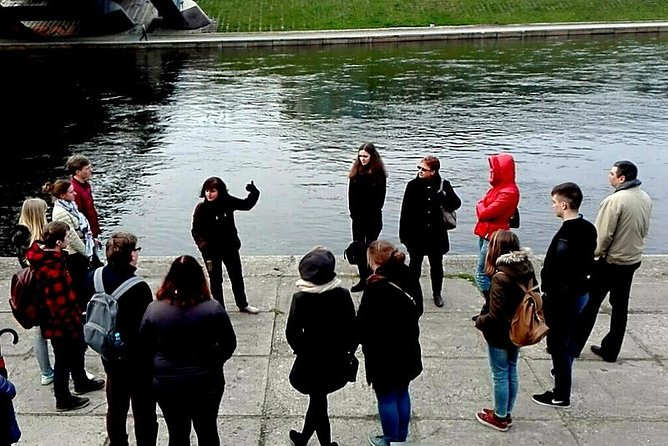 Vilnius Old Town 2-hour Private Ghost Tour - The guide makes or breaks the evening