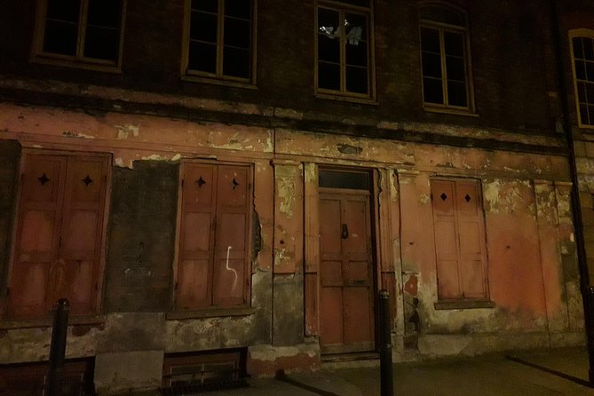 Visit Jack the Ripper in French - Christ Church Spitalfields and the old streets