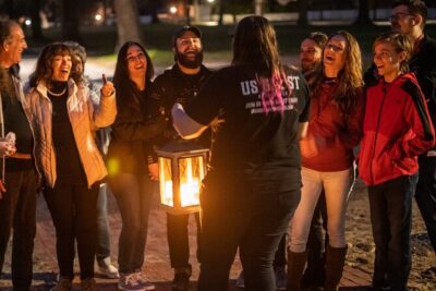 Waikiki Ghost Tour: Torches & Terrors