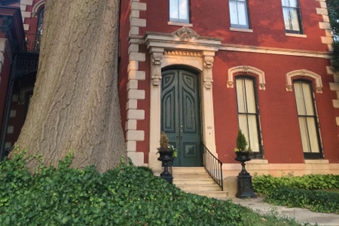 Walking Ghost Tour in Louisville - What this Louisville ghost walk is really like