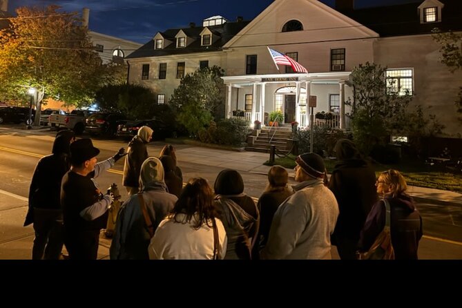 Walking Ghost Tour Through Newport RI - Jailhouse Inn and White Horse Tavern