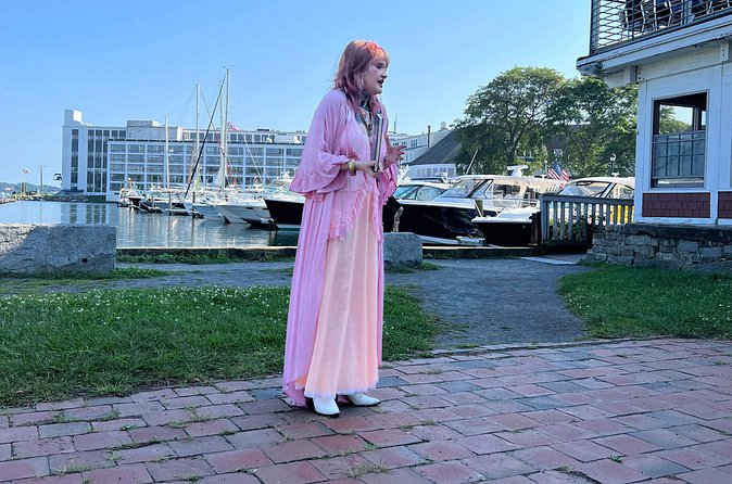 Wandering Witches - A conversation with a practicing witch