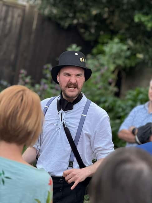 Warwick: Ghost, Crime & Murder Walking Tour - Ending in Market Place