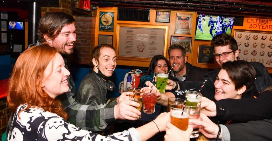Washington DC: Ghosts Boos and Booze Haunted Pub Crawl - Round Robin and the ghost of Ulysses S. Grant