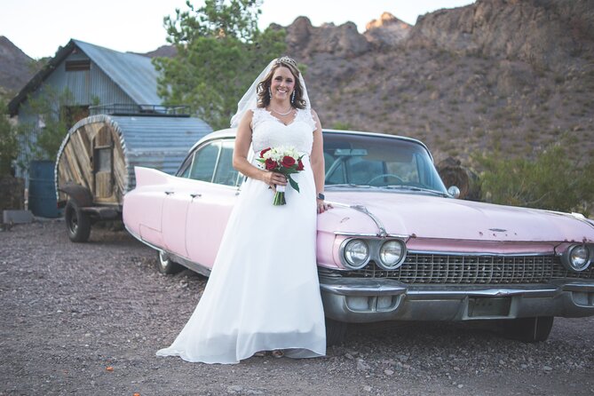 Wedding Ceremony: Nelson Ghost Town - The limousine ride from Las Vegas