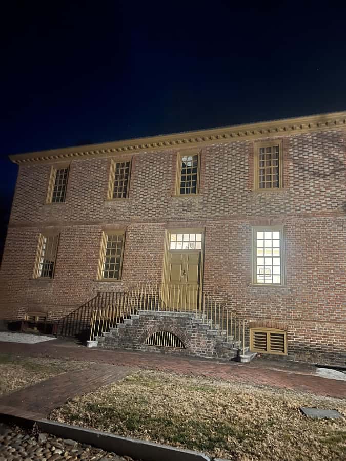 Williamsburg: Dead of Night Tour with Paranormal Equipment - Booking details worth knowing