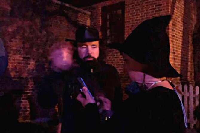 Williamsburg East Ghost Tour - Ending at the Peyton Randolph House