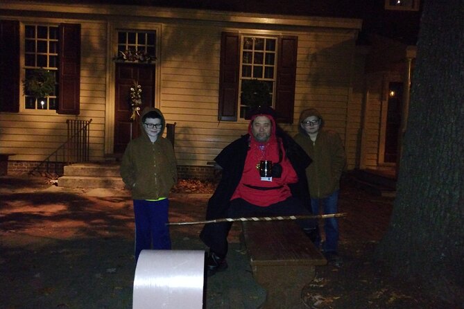 Williamsburg Ghosts, Witches and Pirates Tour - History, scares, and the guide’s personality