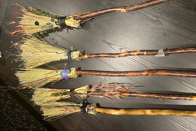 Witch City Broom Making Workshop in Salem - How long should you allow?